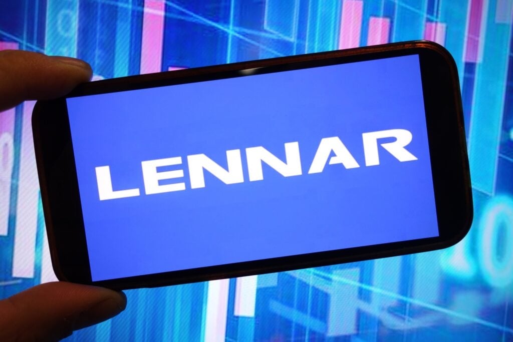 Lennar Misses Q3 EPS; Faces Pricing Pressure Despite Lower Incentives, Analysts Say