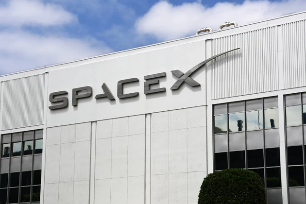 SA Asks: How much of a threat is SpaceX to AT&T, Verizon, T-Mobile?
