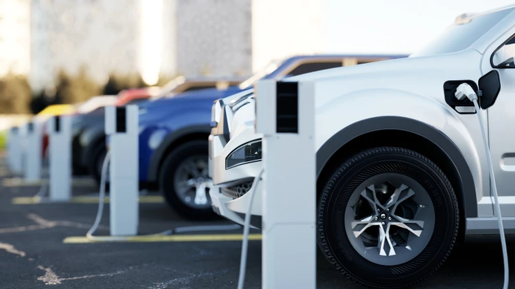 General Motors won't claim tax credit but fund its own EV incentive