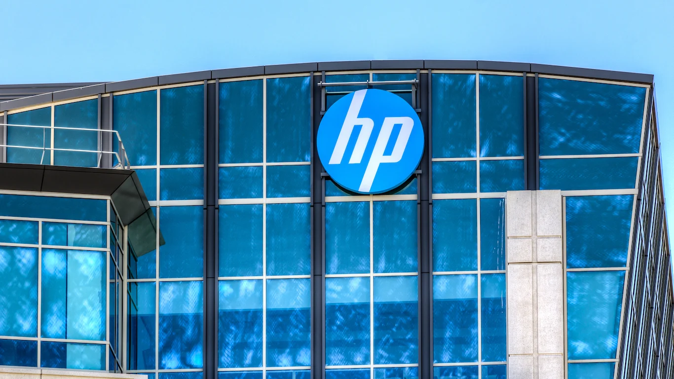 HP Shares Are Down 31% Over the Past Year Despite a Revenue Beat