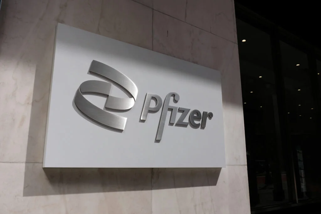 Pfizer Seeks Expanded Use Approval For Breast Cancer Drug