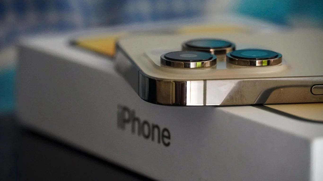 What BofA and Morgan Stanley Are Saying About Apple Stock in August