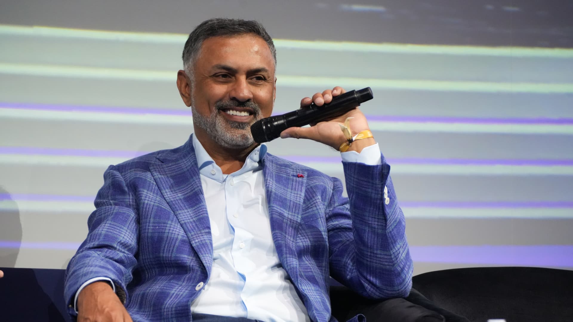 Palo Alto Networks pops 12% on earnings beat, rosy guidance
