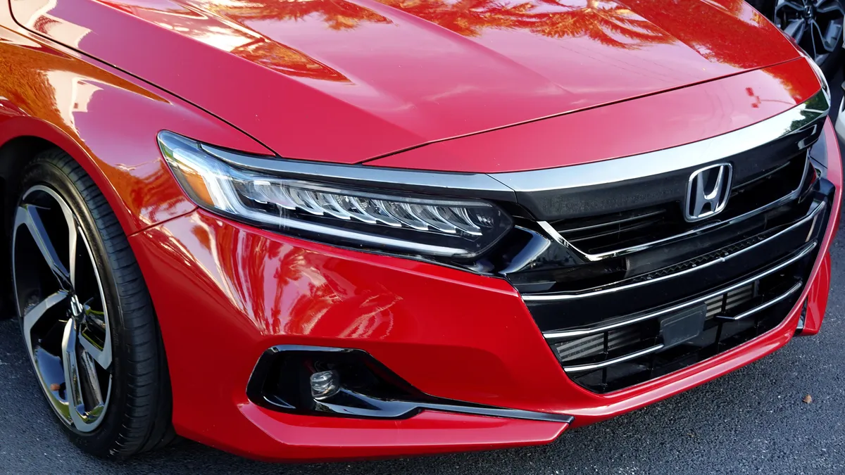U.S. auto safety regulators expand probe into Honda Accord and CR-V vehicles over braking issues - Quartz