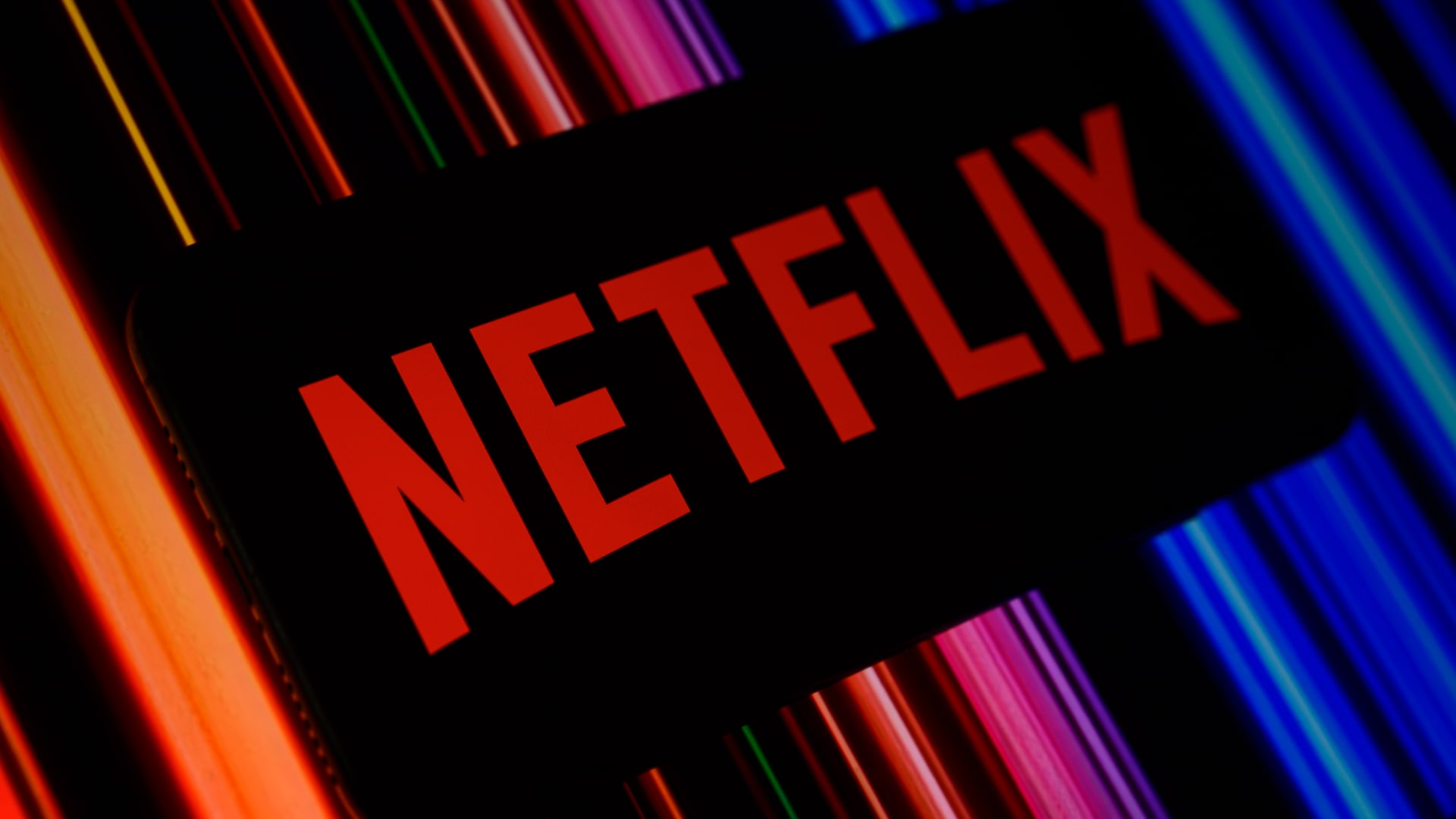 Here's what to expect when Netflix reports earnings after the bell