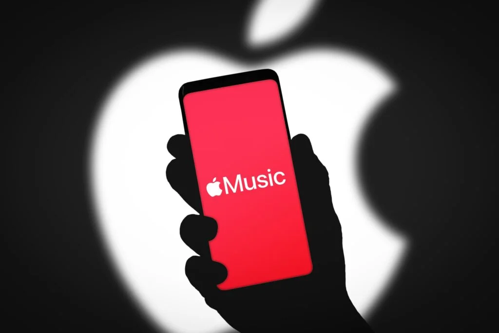 Apple Takes On Spotify, Expands Music Service To TuneIn's 75 Million Users: Report