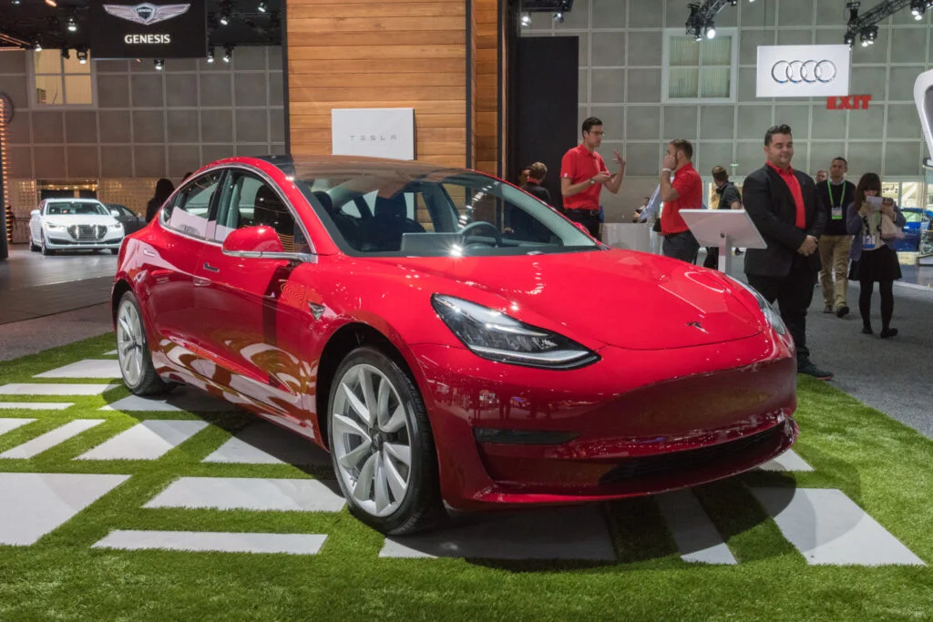 Tesla Offers Discounts Of Up To $4K On Select Model 3, Y Vehicles As It Looks To Avert 1st-Ever Decline In Annual Deliveries