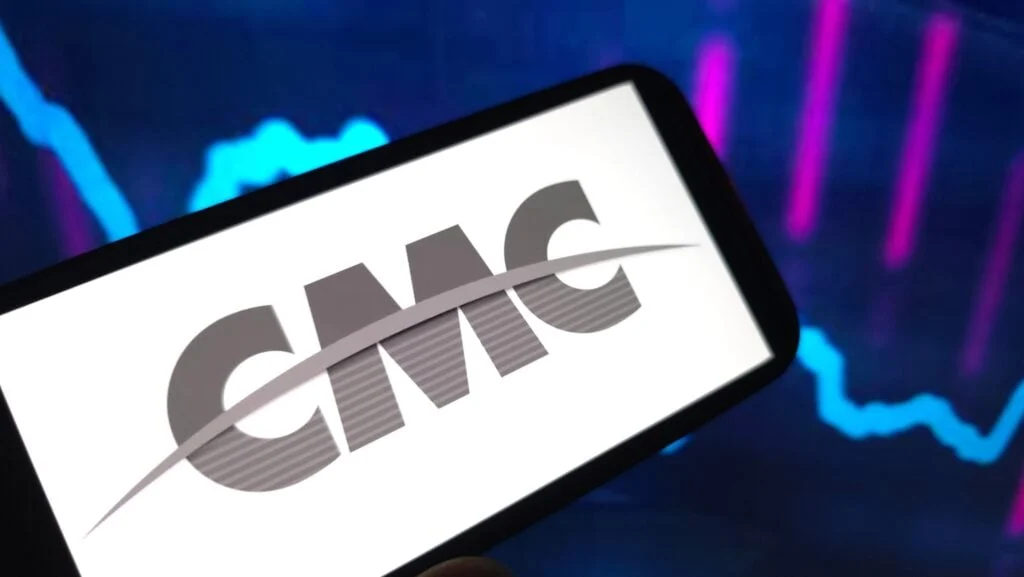 This Steady Growth Mid Cap Stock Just Hiked Dividend