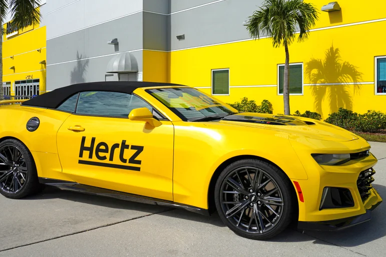 Another Blow To Tesla? Hertz's EV Disposal Plan Jumps By 10K As Car-Rental Company Aims For 95% Gas-Power - Benzinga