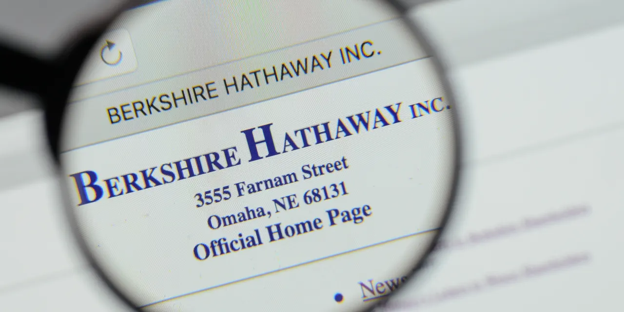 What a 1980s Client and 3 Shares of Berkshire Hathaway Taught This Merrill Veteran About Value
