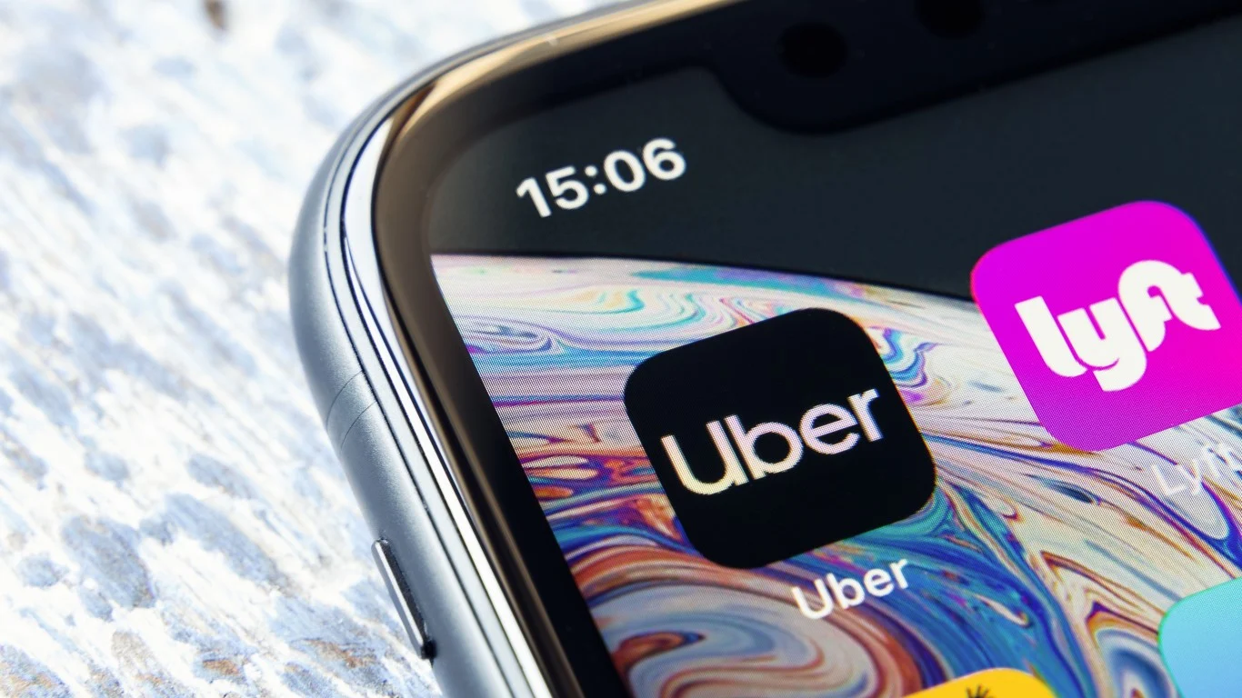 Down 6% in 2026, Uber Is Slashing Another 10% of Its Workforce