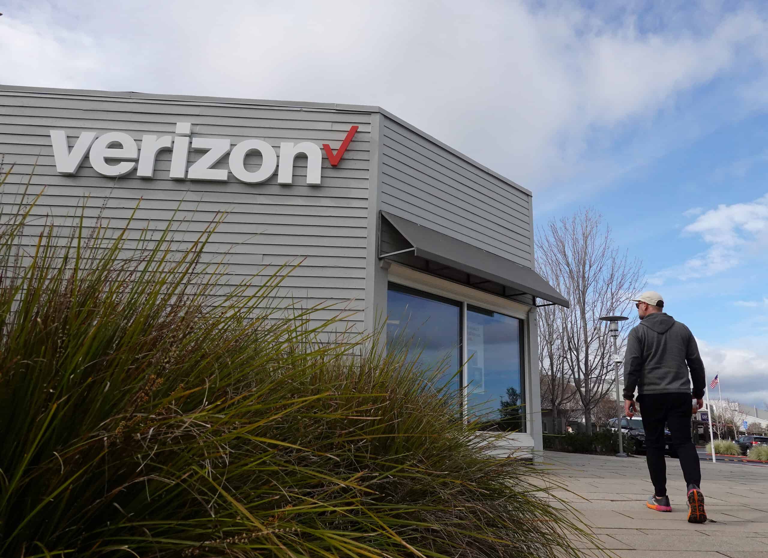 Which Telecom Stock Has Dominated in 2026: AT&T, Verizon, or T-Mobile? (It's Not Even Close)