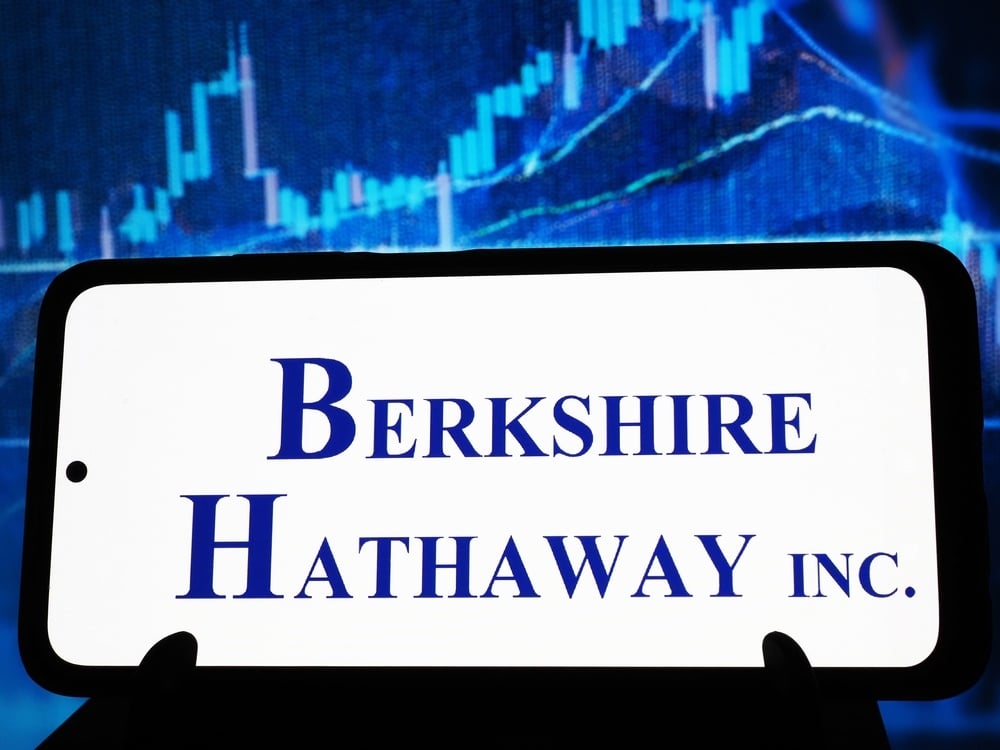 Berkshire Hathaway's Record $397 Billion Cash Pile Could Buy Nearly Any S&P 500 Company