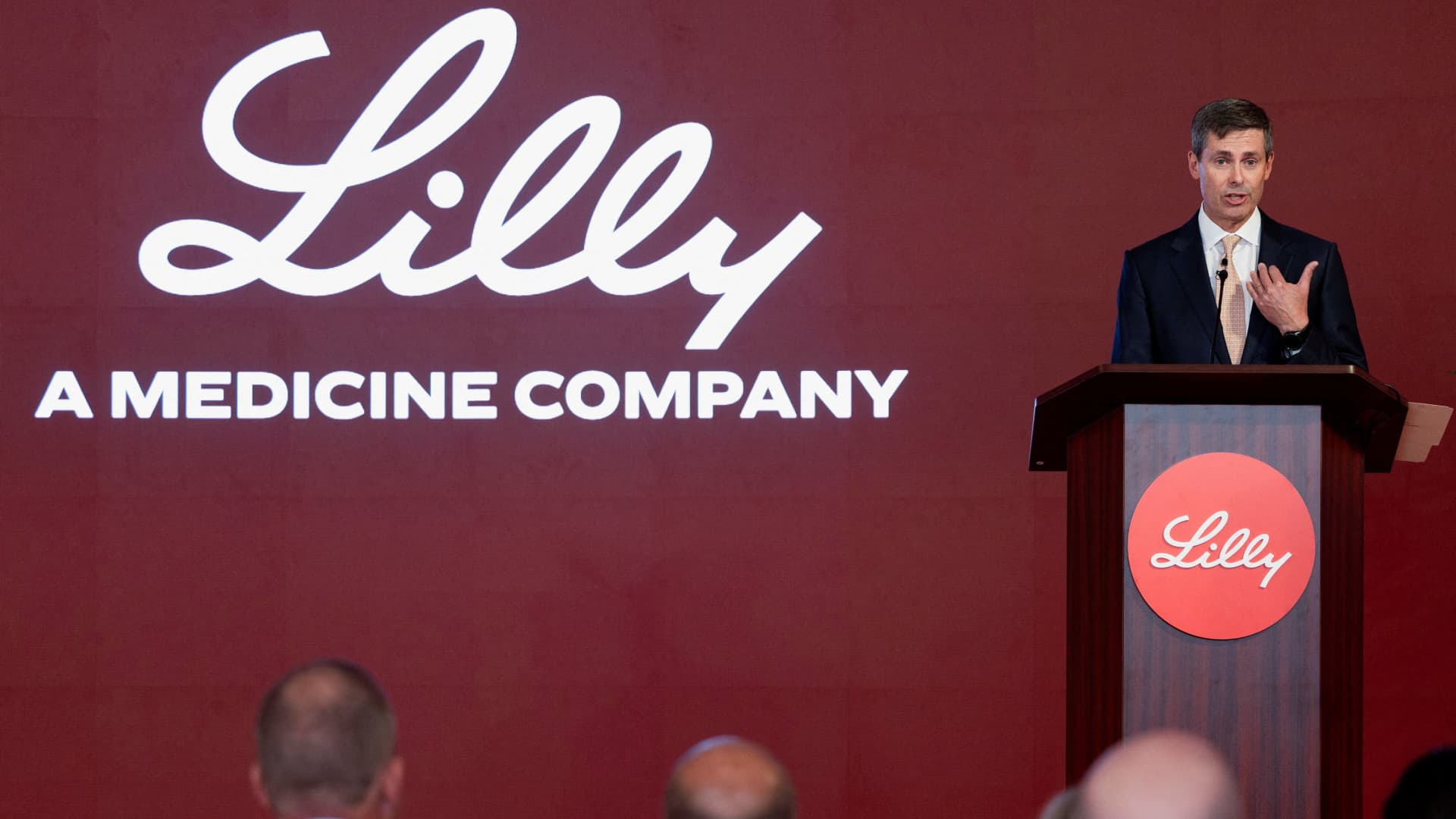 More than 20,000 people are taking Eli Lilly's weight loss pill Foundayo, CEO says