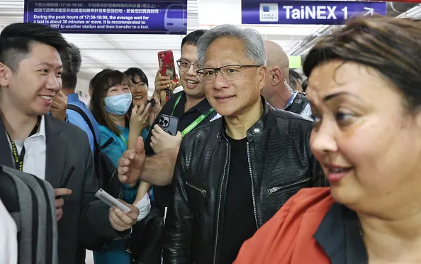 Nvidia recovers as Jensen Huang softens his statement that “China is going to win the AI race”