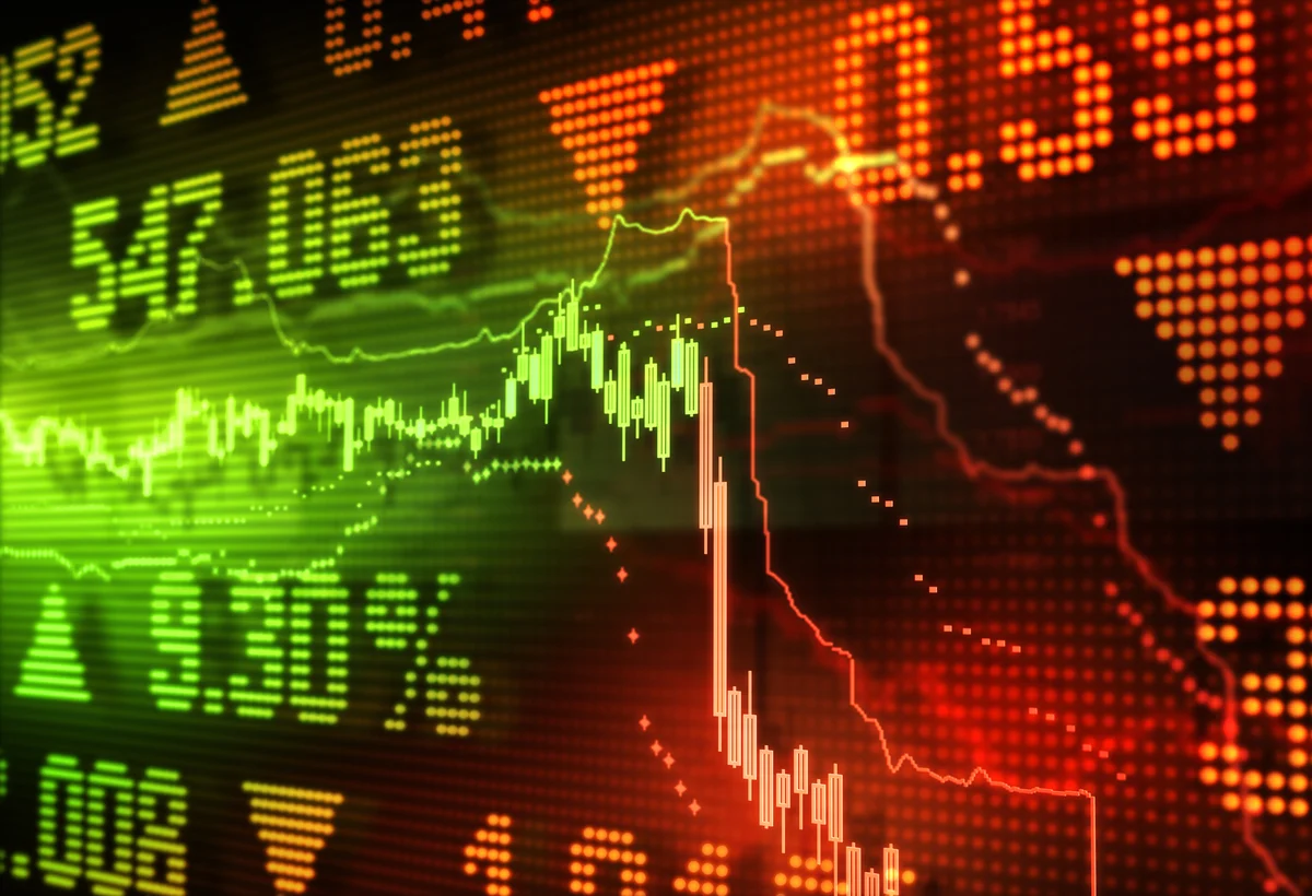 Should Investors Buy Microsoft Stock Instead of Apple Stock?