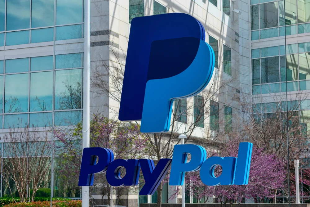 What's Going On With PayPal Stock Today?