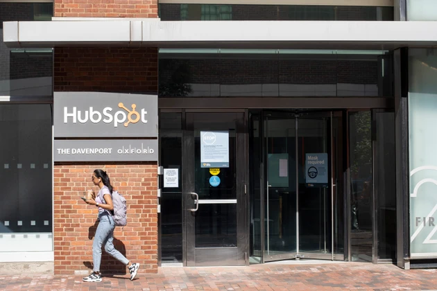 HubSpot receives downgrade as AI impacts sales cycles: Macquarie