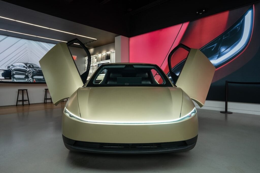 Gary Black Says Wall Street's Tesla Robotaxi Skepticism Comes Down to Market Share, Not Growth: Autonomy Will 'Quickly Become a Commodity'