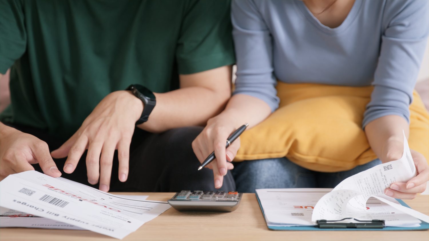 T-Bills Yield Up to 4.45%. Why Would Retirees Choose Dividend Stocks?