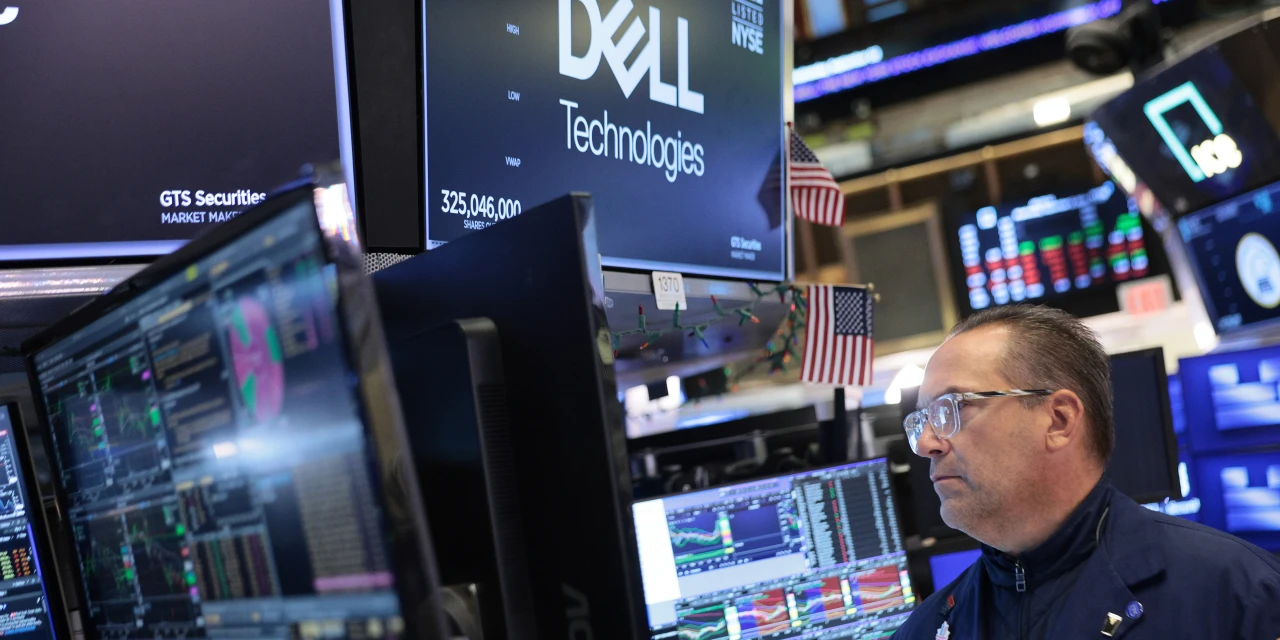 U.S Stock Futures, Treasurys Weaken as Brent Nears $100