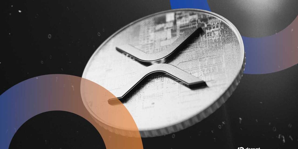 XRP New Addresses, Active Supply Plunge Amid Shift to ‘Institutional Rails’