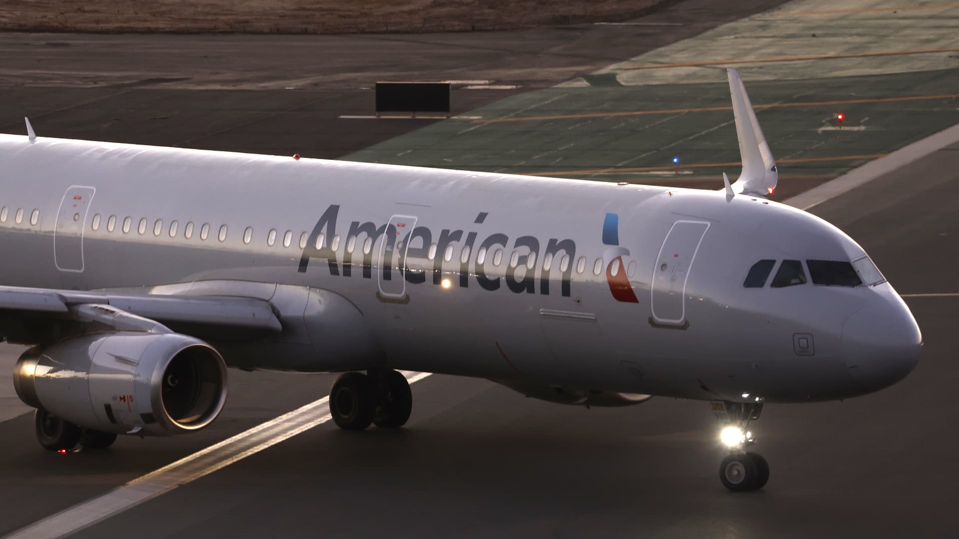 American Airlines flight attendants picket as CEO tries to calm frustrated employees