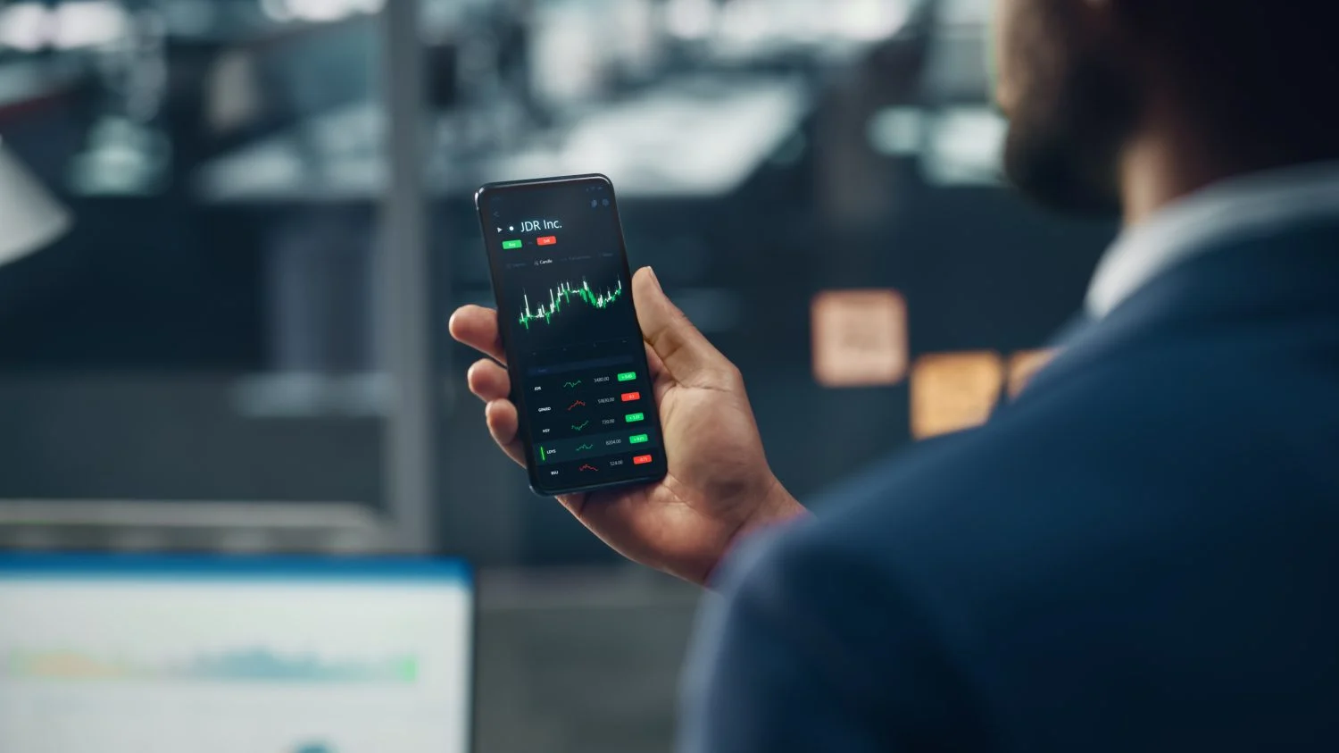 XRP Price Prediction: Why Standard Chartered Sees XRP At $4 Before $10
