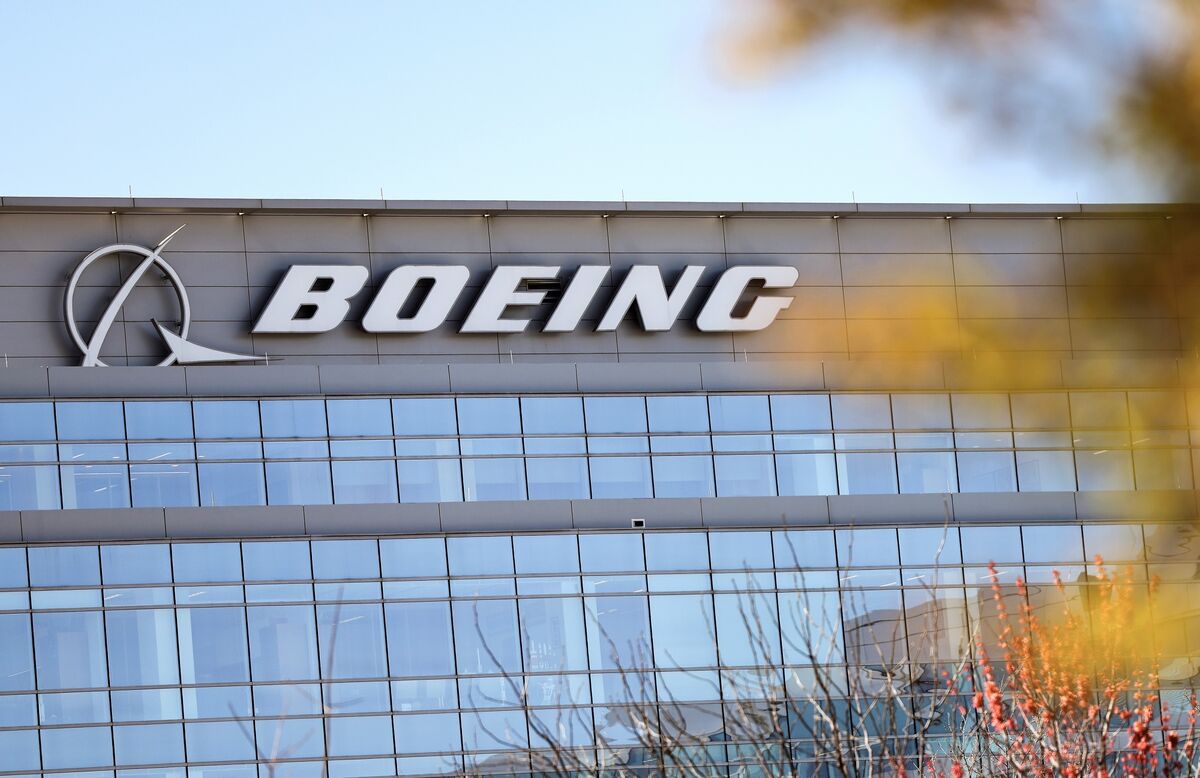Boeing's Board Must Look in the Mirror for Its Next Shake-Up - Bloomberg