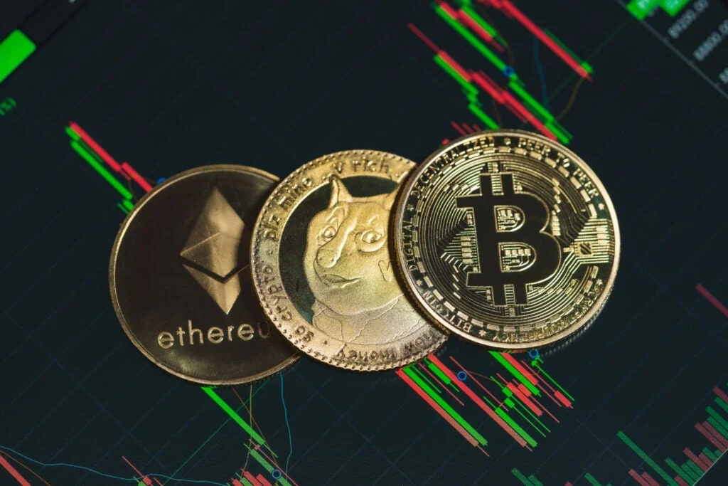 Bitcoin, Ethereum, Dogecoin Lose Sheen Ahead Of Holidays But Top Analyst Points To This Indicator, Says BTC Will Hit A Top Above $168K