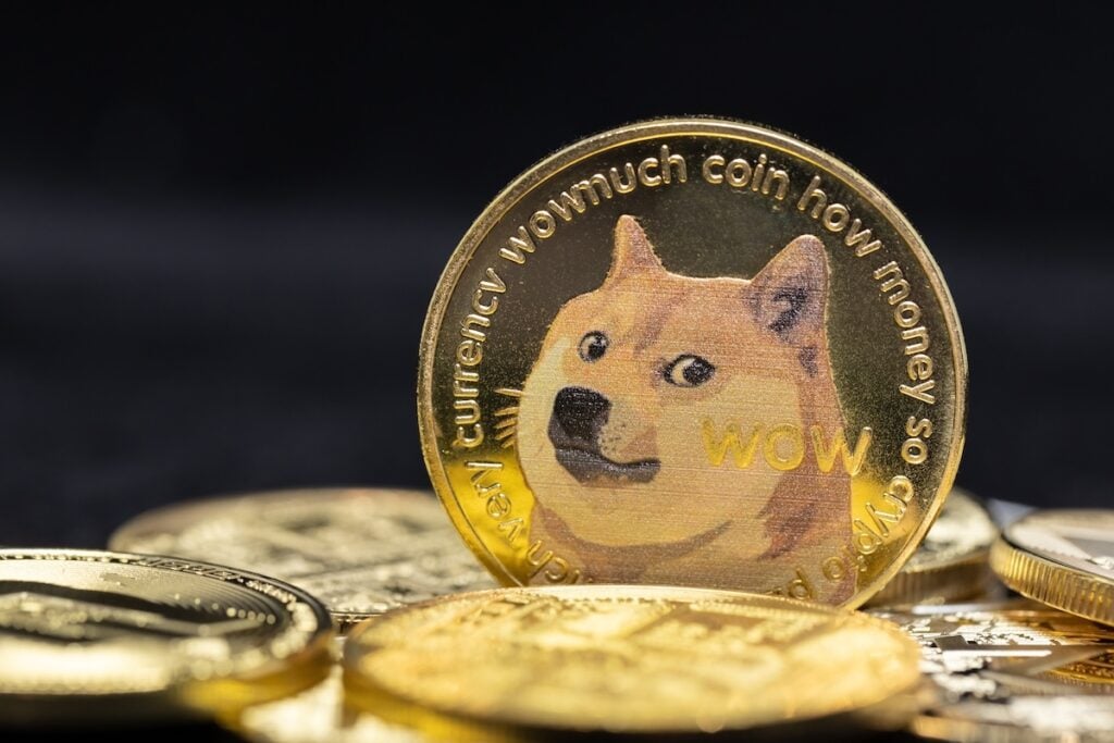 Dogecoin to Beat Trump to the Lunar Surface? DOGE Says There's a ‘Queue’ After President Declares ‘The Moon Is Ours’