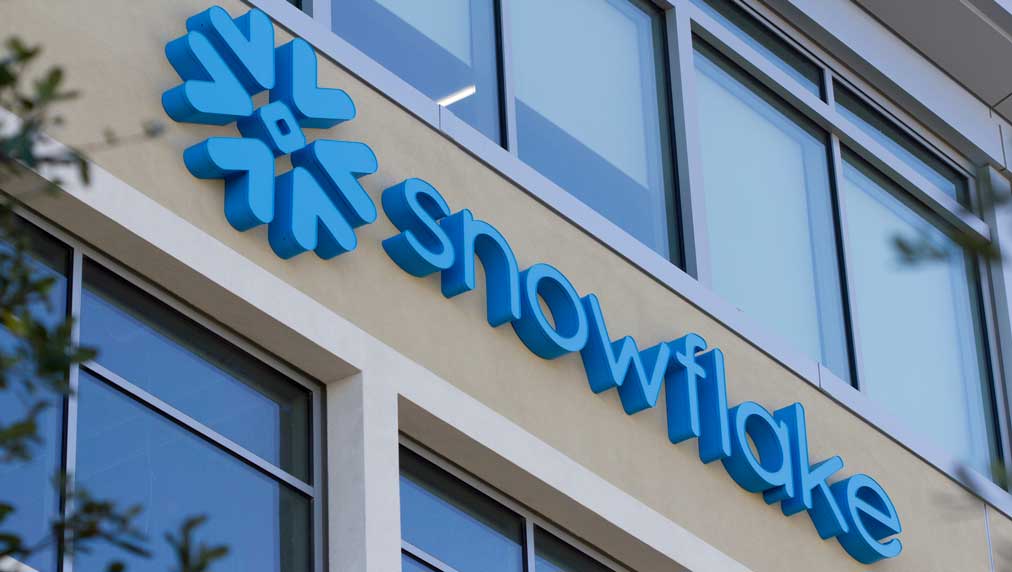 Is Snowflake Stock A Buy Or Sell Amid Stellar, But Slowing, Revenue Growth?