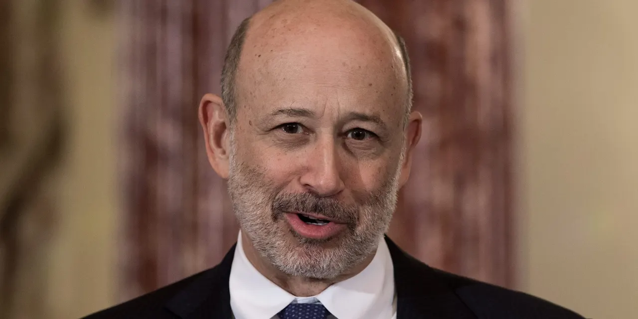 Former Goldman CEO Lloyd Blankfein calls day trading his ‘music’ — and says 98% of his portfolio is in risky assets