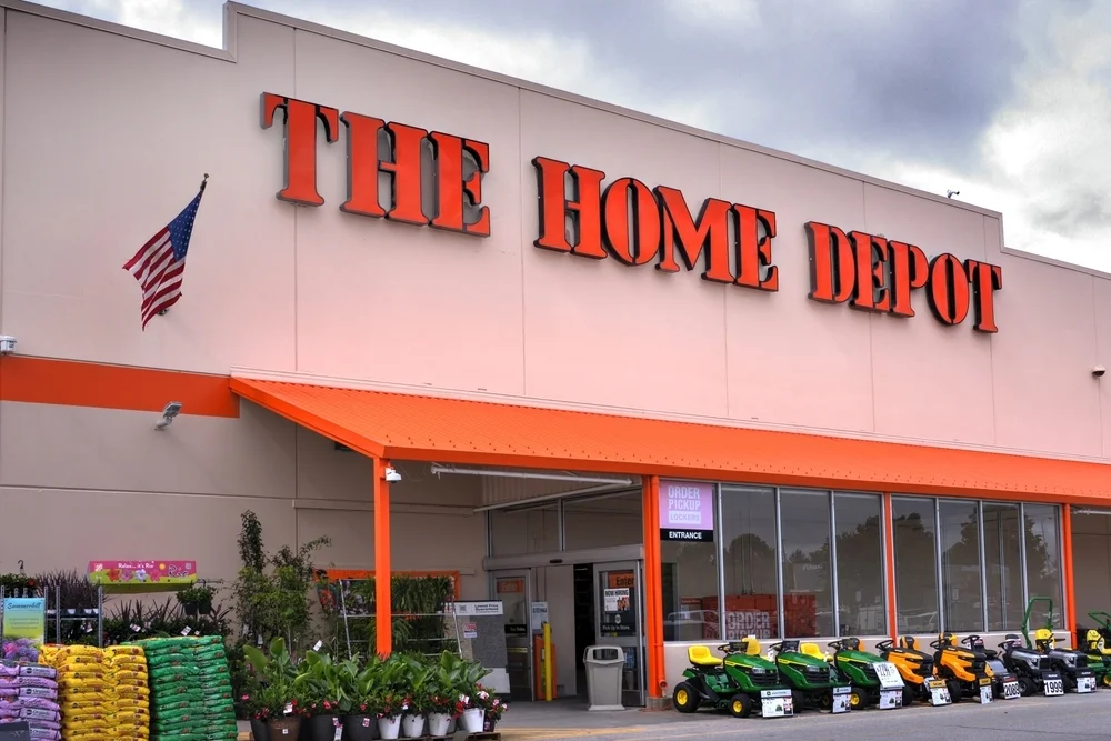 How To Earn $500 A Month From Home Depot Stock Ahead Of Q1 Earnings