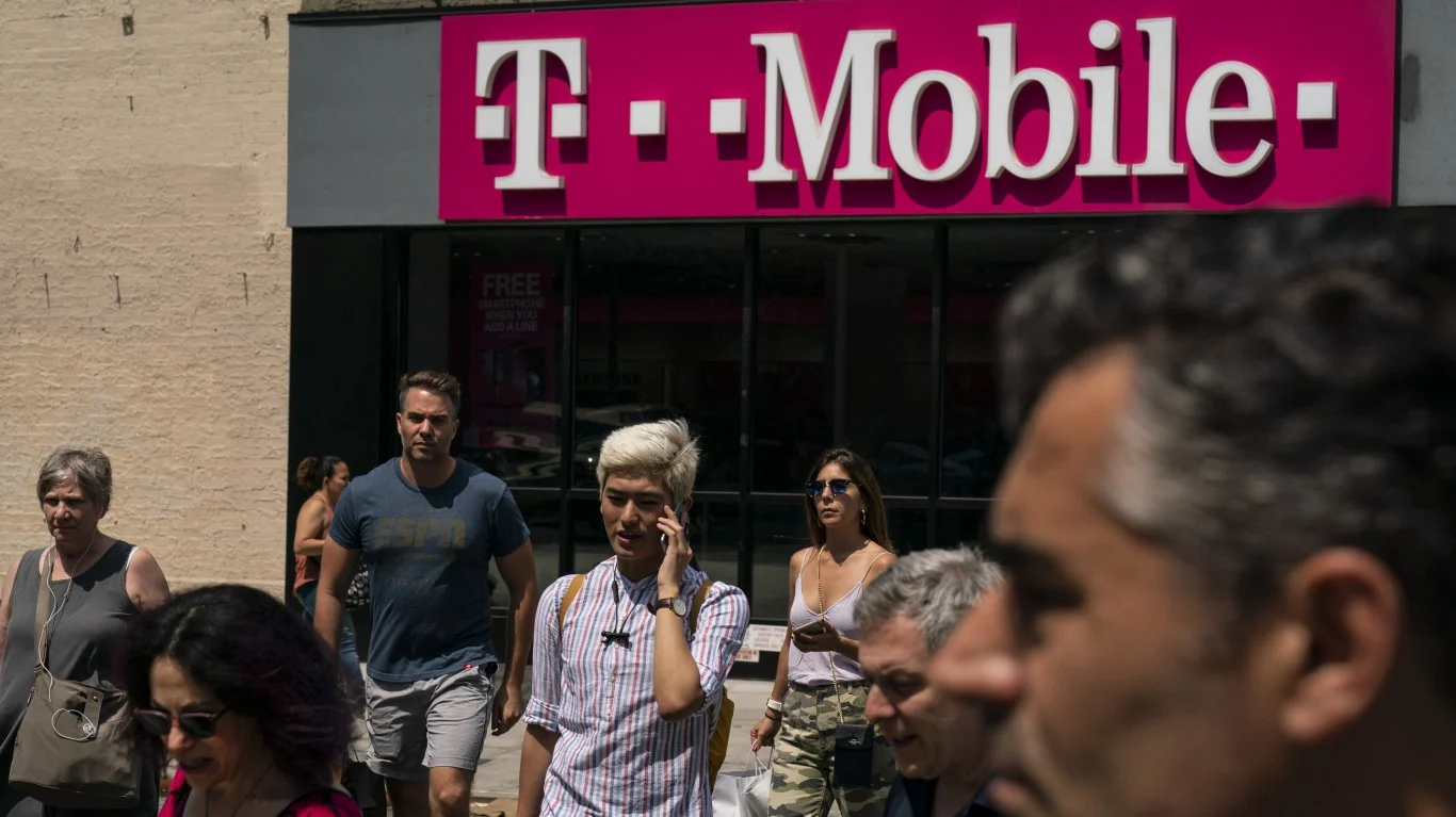 KeyBanc Upgrades T-Mobile to Overweight, Citing Network Advantage and Compressed Valuation