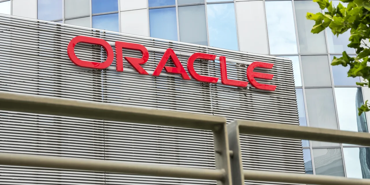 Super Micro, Oracle headline this list of the worst-performing tech stocks in November