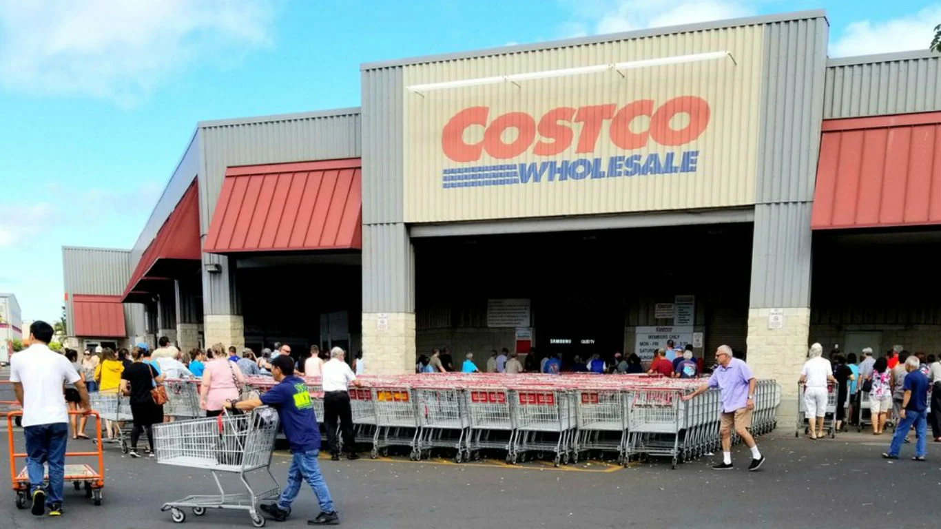 Forget  Volatility: 1 Core Portfolio Cornerstone to Buy Hand Over Fist