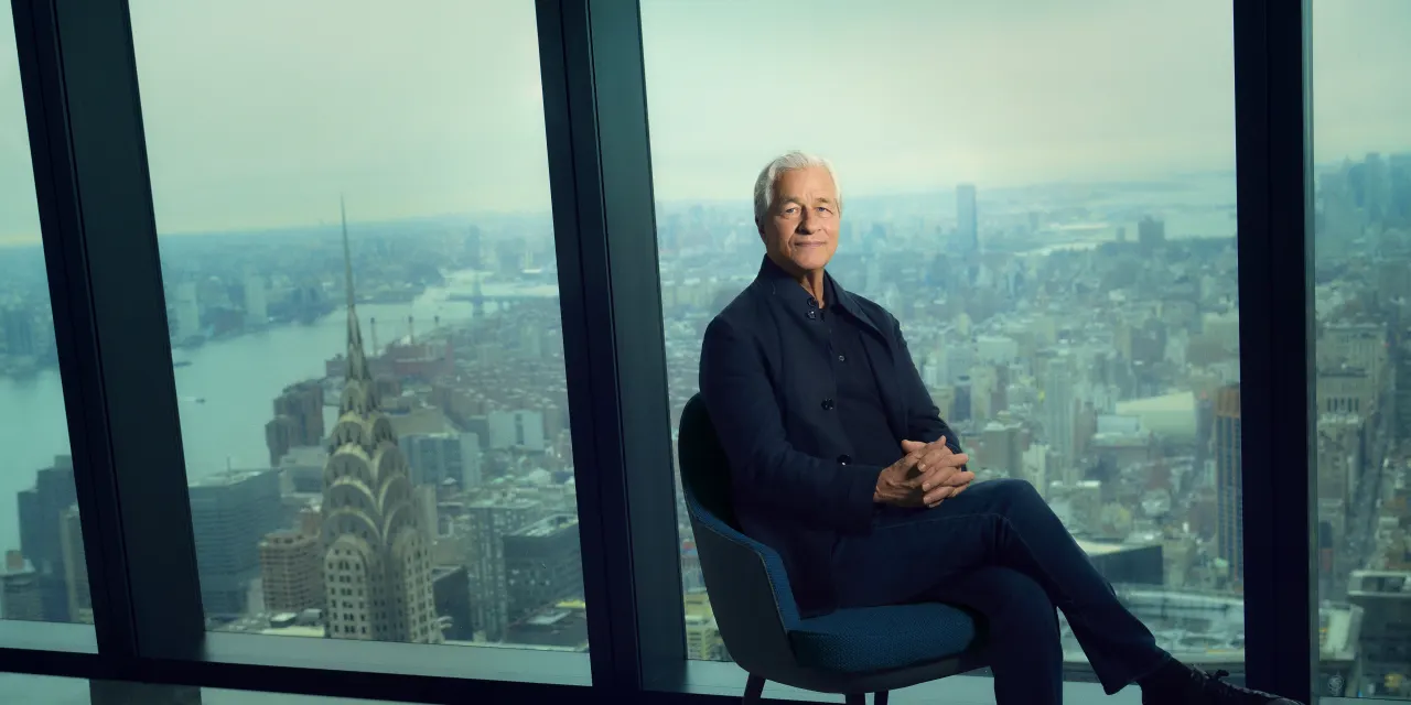 JPMorgan Chase CEO Jamie Dimon Sees an End on the Horizon. But Not Yet.