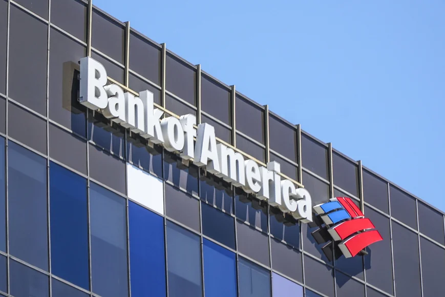 What's Going On With Bank Of America Shares Premarket Thursday?