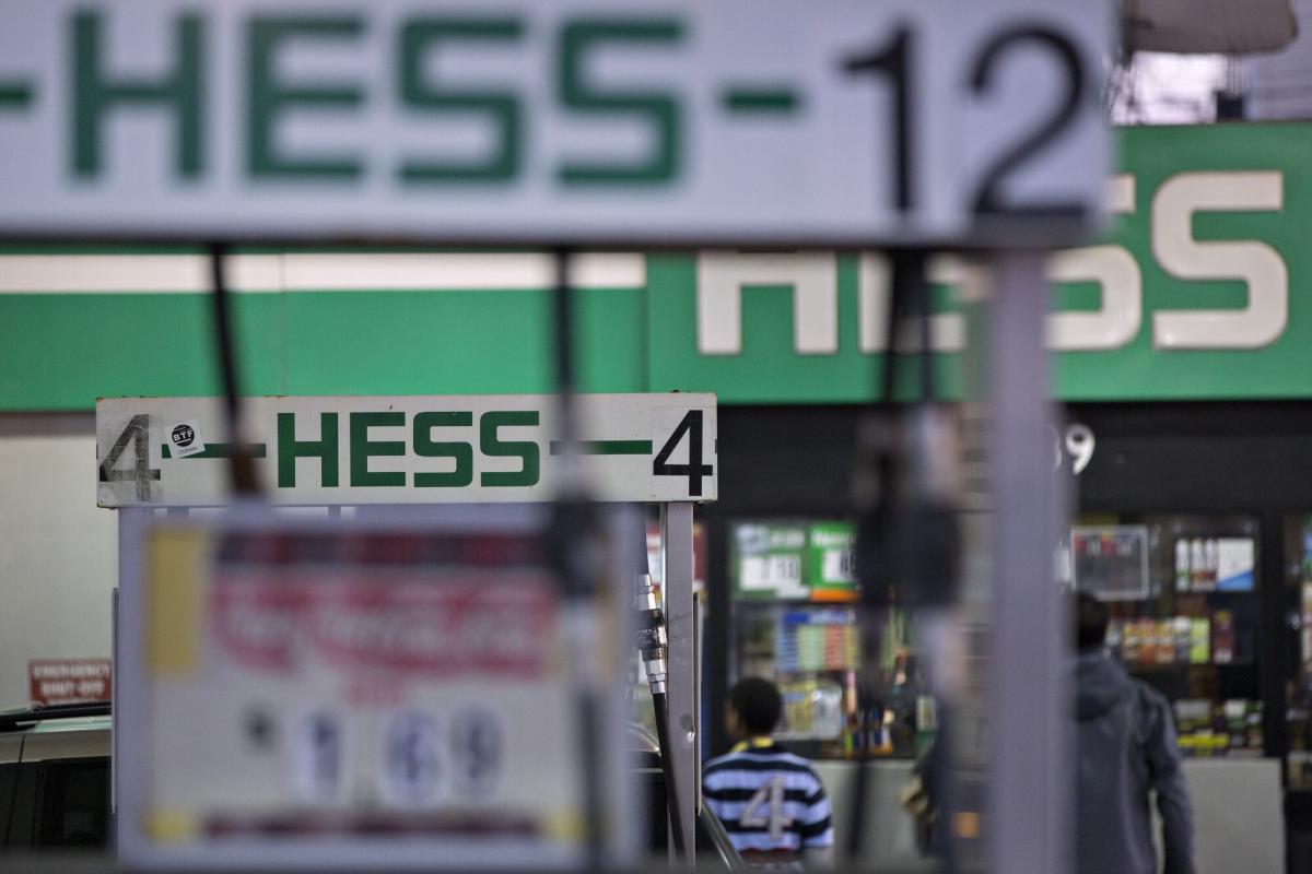 Hess Investor D.E. Shaw to Abstain From Vote on Chevron Deal