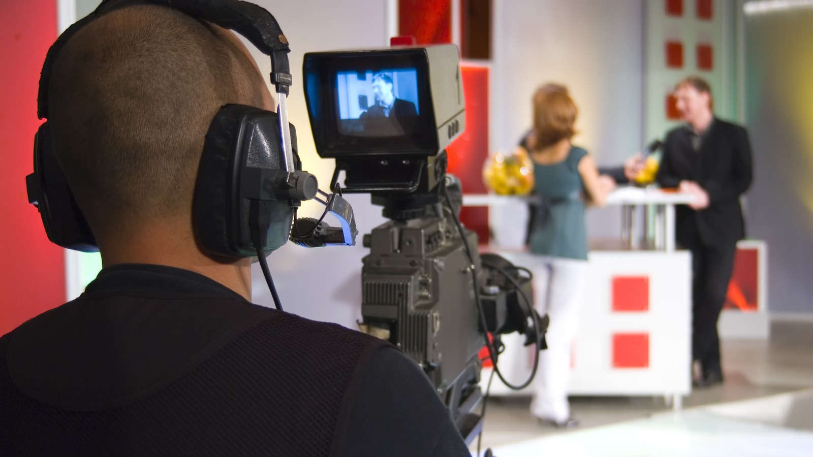 Netflix Stock And 2 Smaller Streaming Plays In A Changed US Video Market