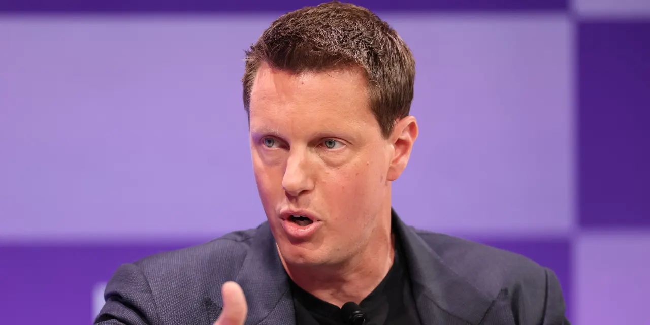 Paramount does everything but raise its price in its latest move in the Warner Bros. takeover fight