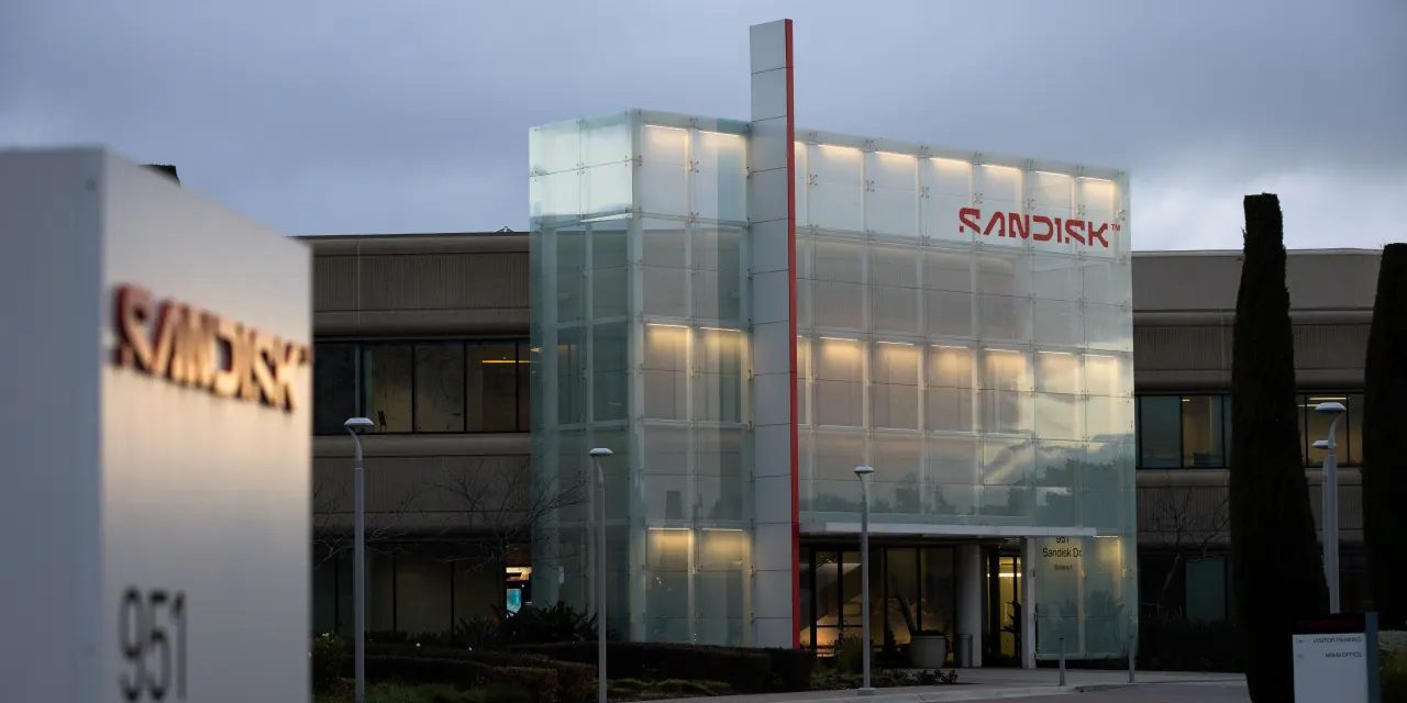 Sandisk Spun Off From Western Digital Just Last Year. Now It’s a $200B Company.