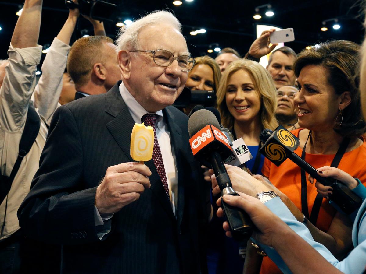 Warren Buffett warned on AI scams, a fiscal disaster, and losing friends. Here are 15 top quotes from Berkshire's bash. - Yahoo Finance