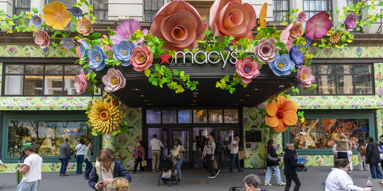 Why Berkshire Hathaway Went Window-Shopping at Macy’s