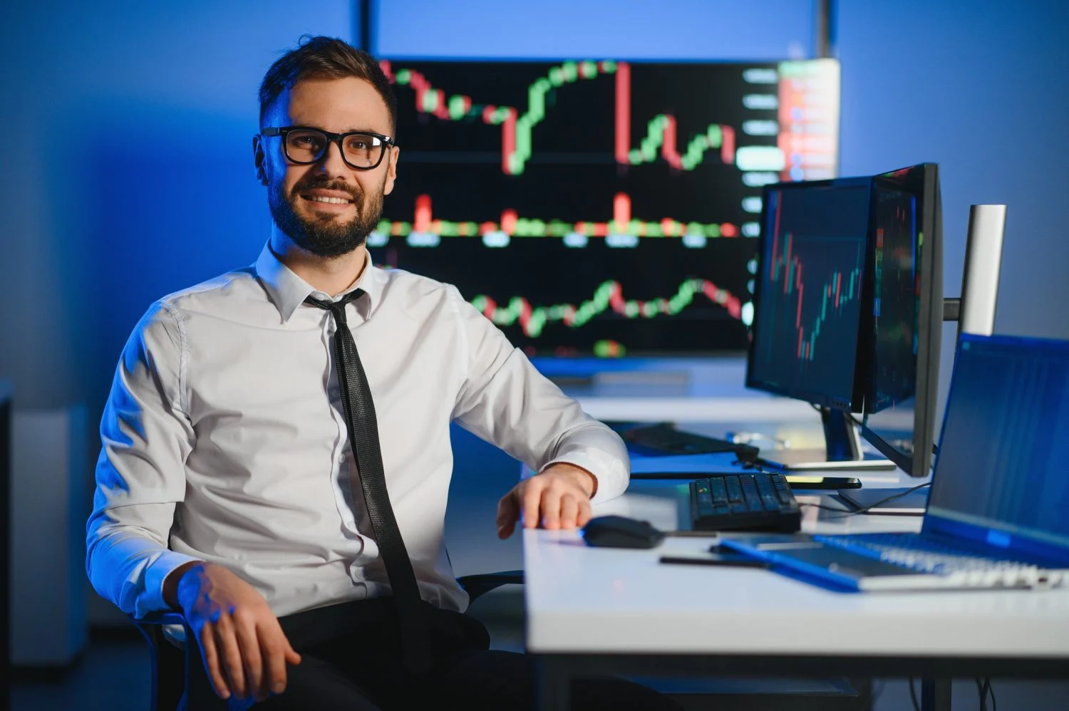 What's the Best Crypto to Buy With $1,000: XRP or Bitcoin for Huge Returns in 2026?