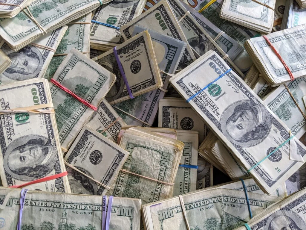 Private Credit Faces 'Broader Reset' In Investor Behavior Amid Rising Market Pressures, Warns Schwab