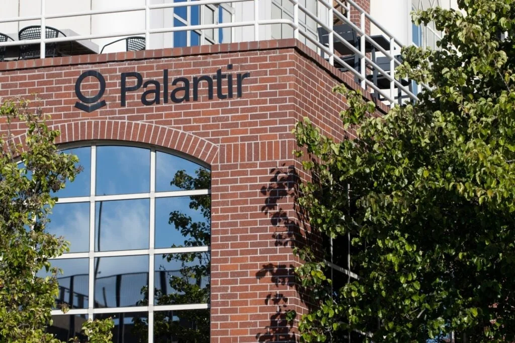 Palantir Storms Past $300 Billion Valuation, CEO Karp Champions Saudi AI Over Europe