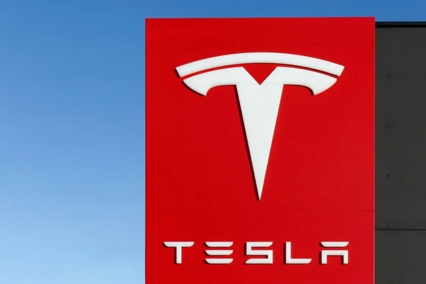 Hallador Energy, Tesla And Other Big Stocks Moving Lower In Tuesday's Pre-Market Session