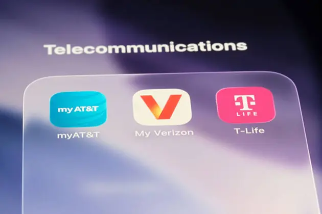 AT&T, Verizon face Q3 earnings test as analysts highlight growth potential